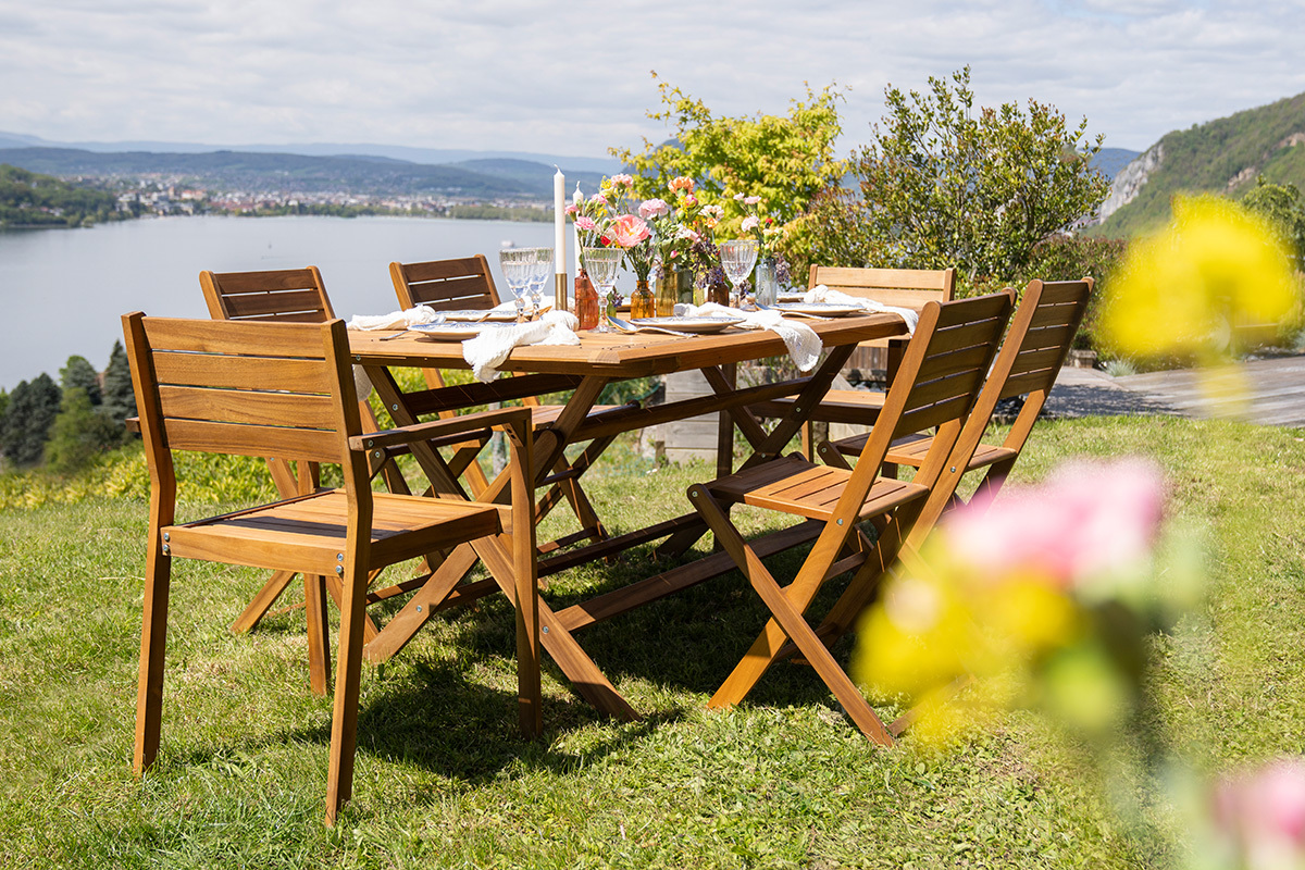 Mesa de jardn plegable rectangular de madera maciza 170 cm SANTIAGO