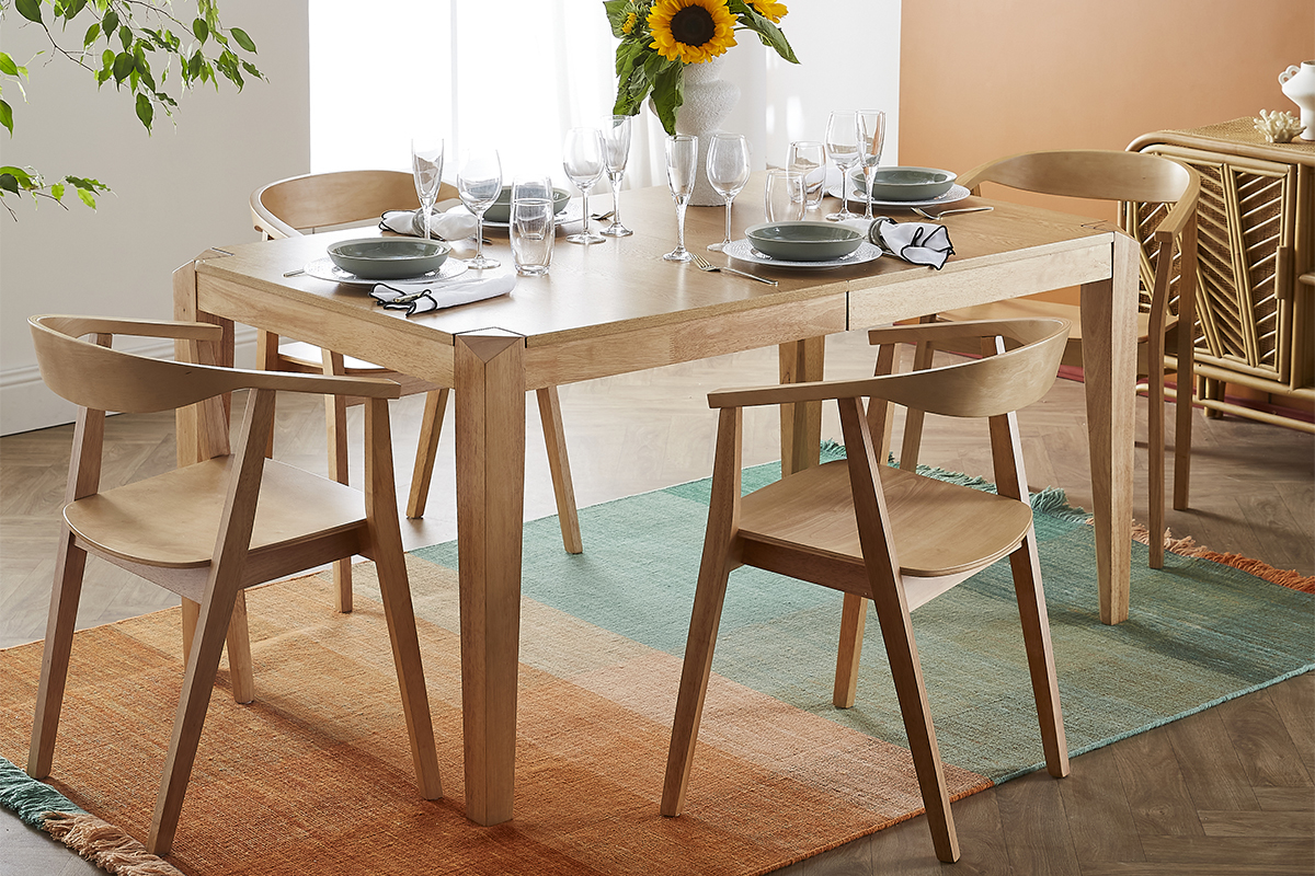 Mesa extensible de contrachapado de fresno y madera de caucho 150-180cm BOLLY